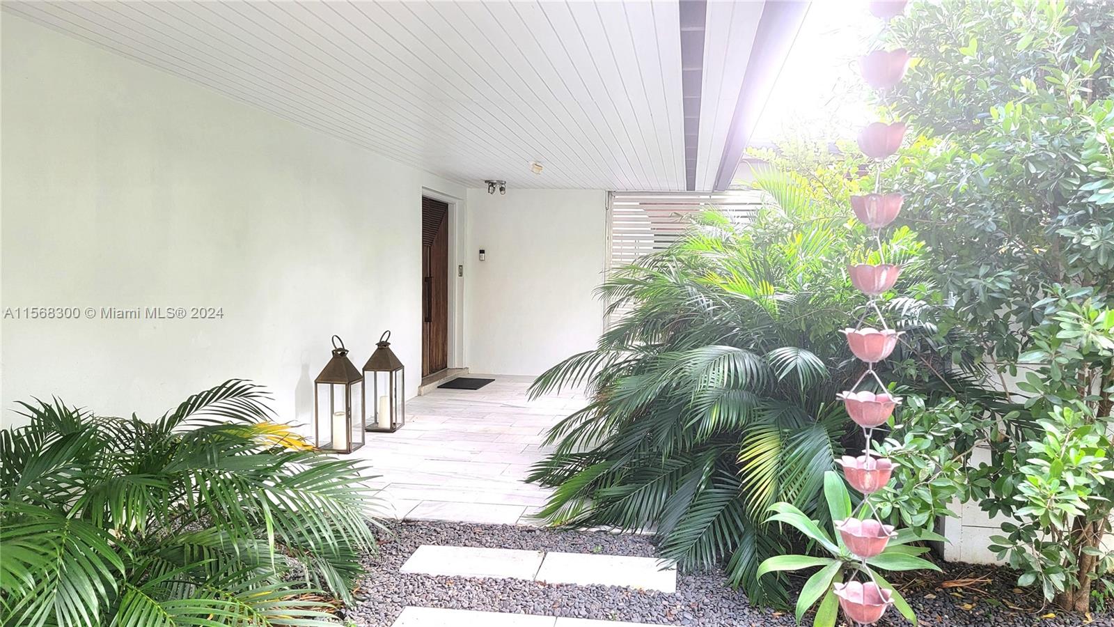 TOWN ESTATES - Residential