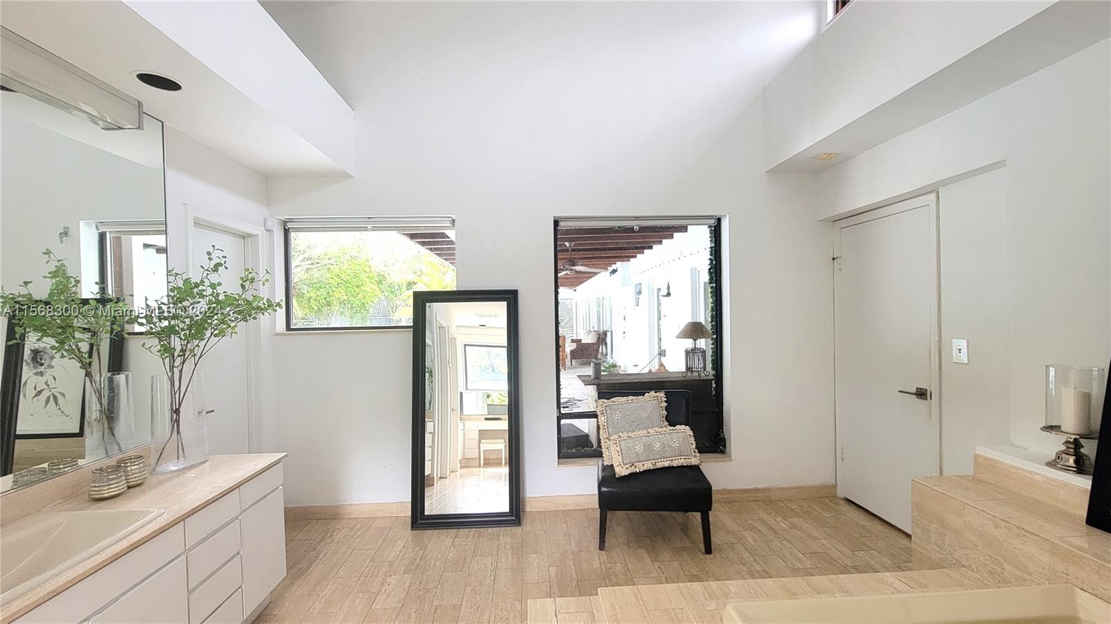 TOWN ESTATES - Residential