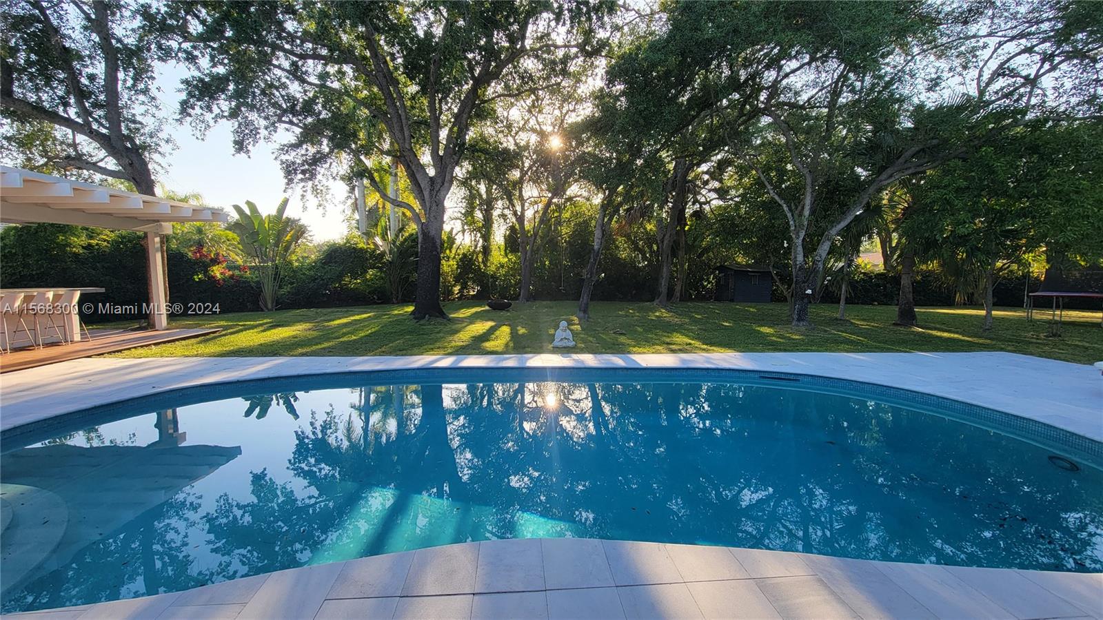 TOWN ESTATES - Residential