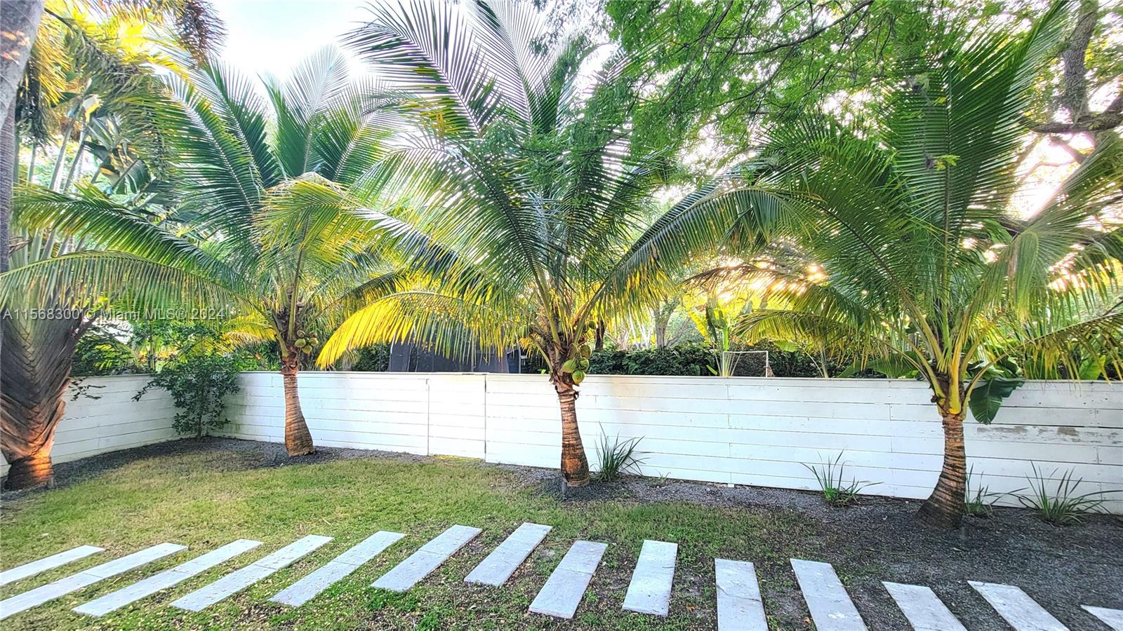 TOWN ESTATES - Residential