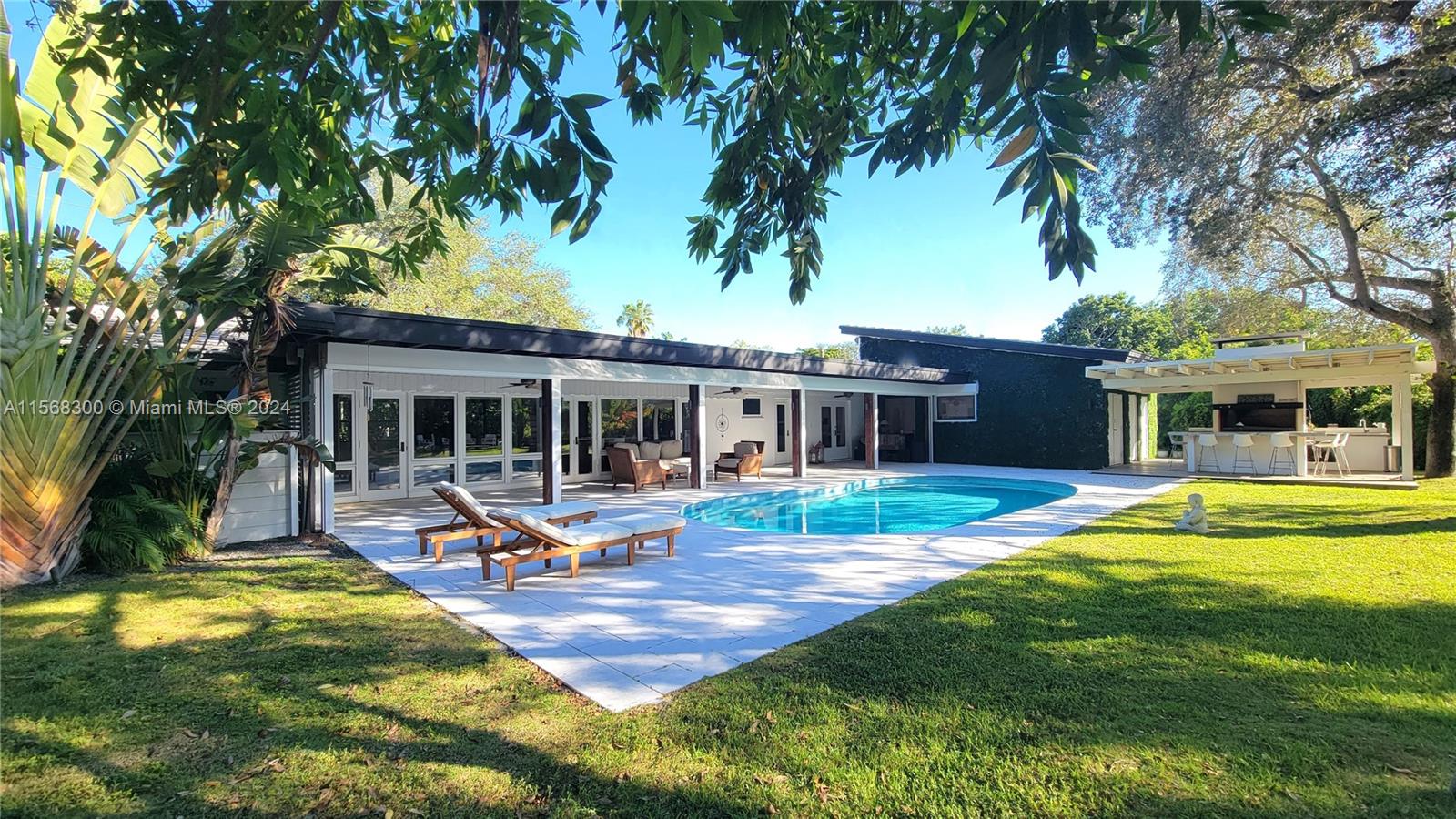 TOWN ESTATES - Residential