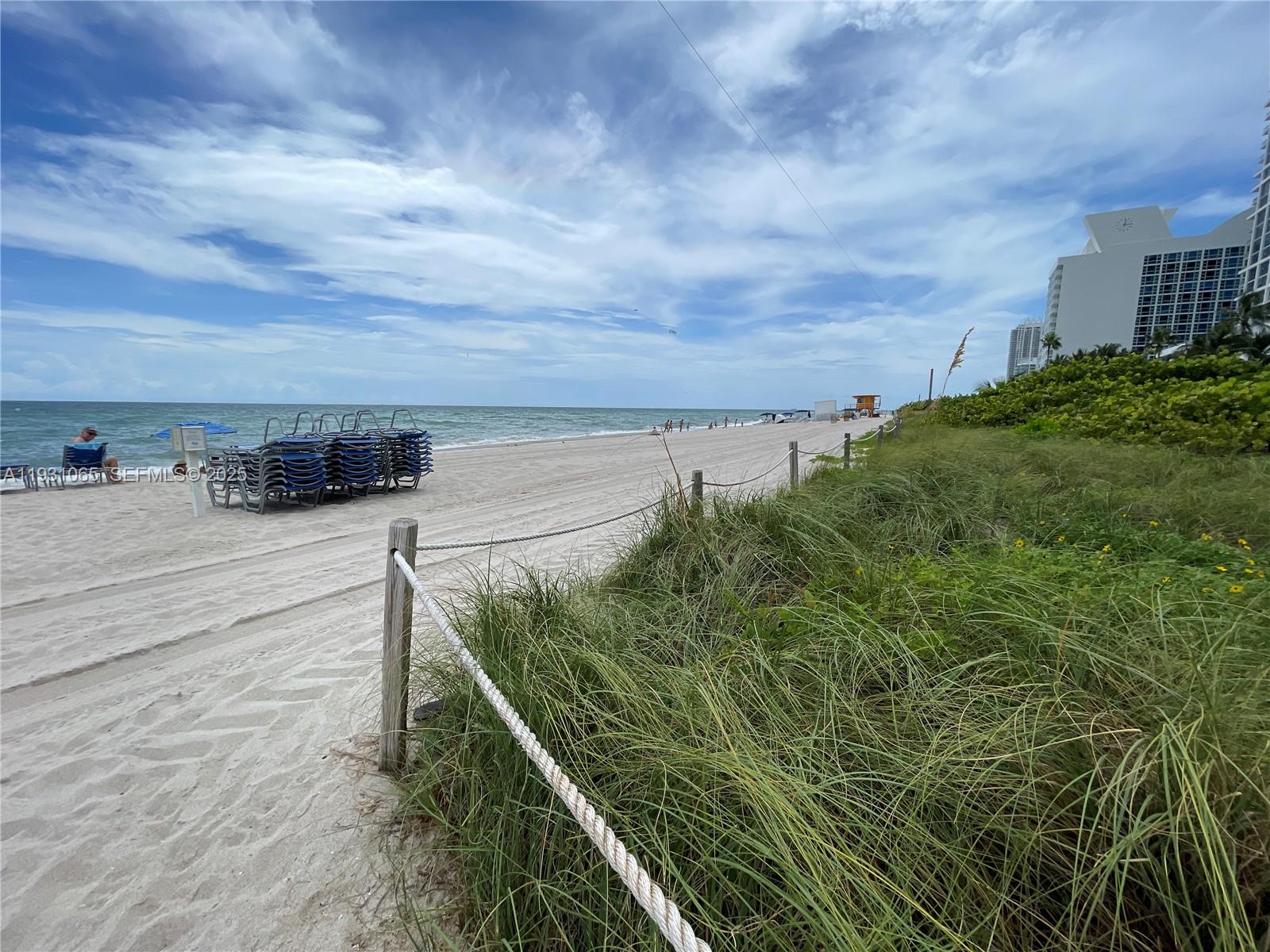 THE COLLINS CONDO - Residential