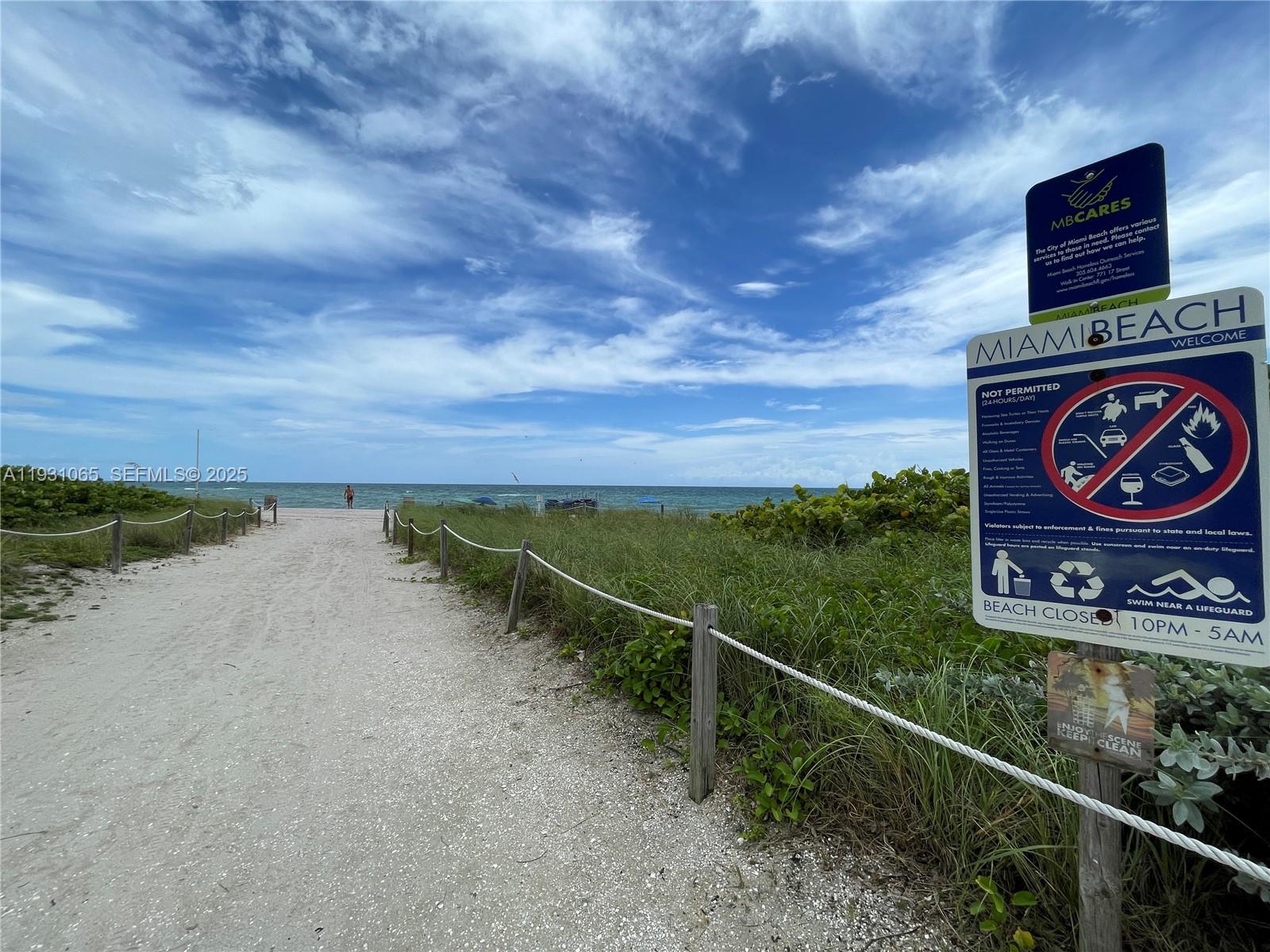 THE COLLINS CONDO - Residential