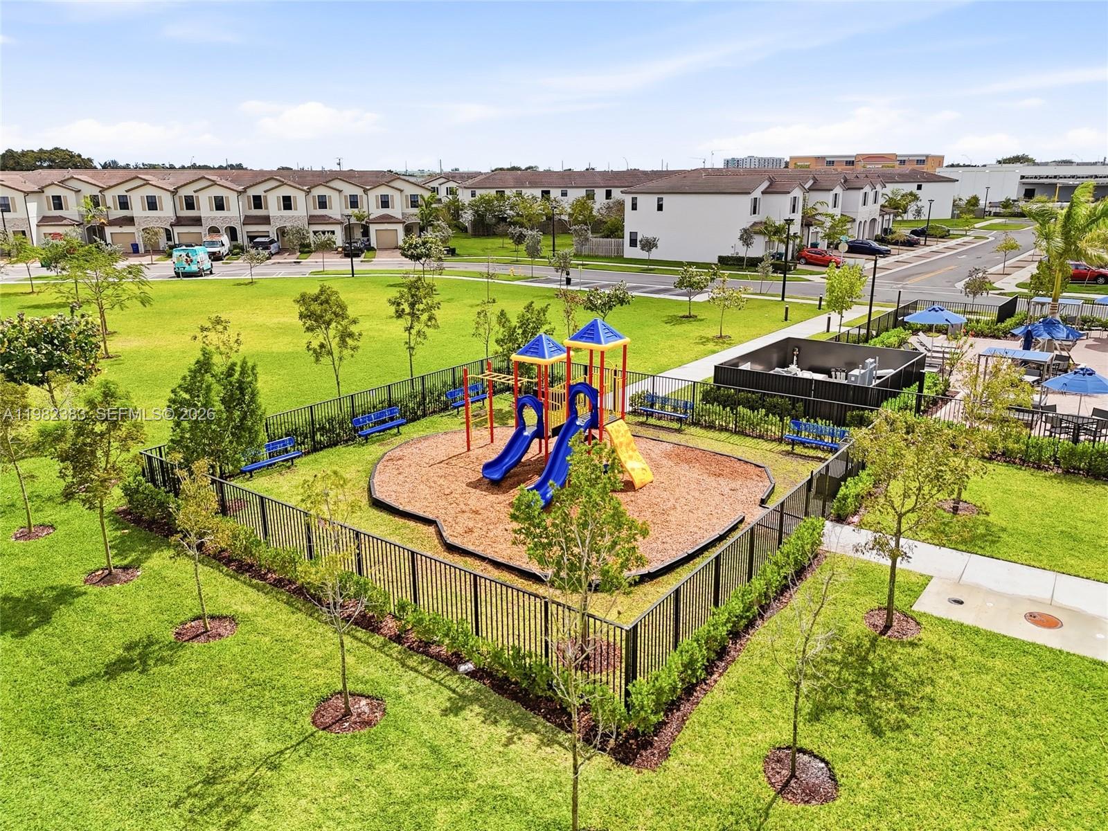 KENDALL ASSEMBLAGE SOUTH - Residential