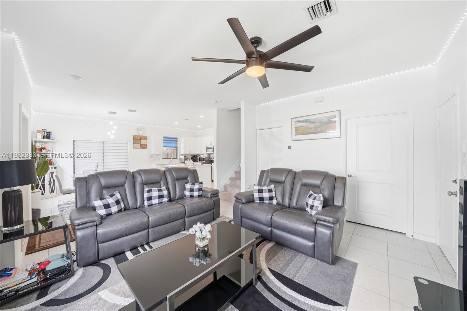 KENDALL ASSEMBLAGE SOUTH - Residential