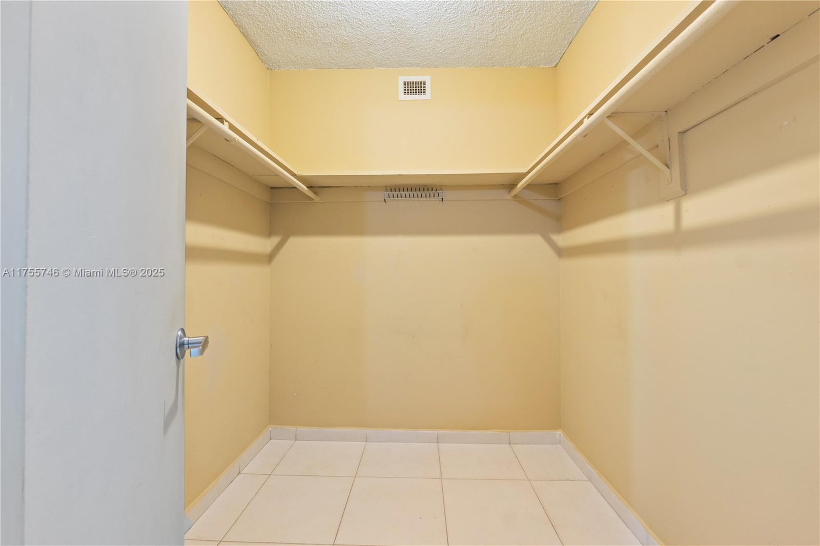 OCEAN VIEW TOWERS CONDO - Residential