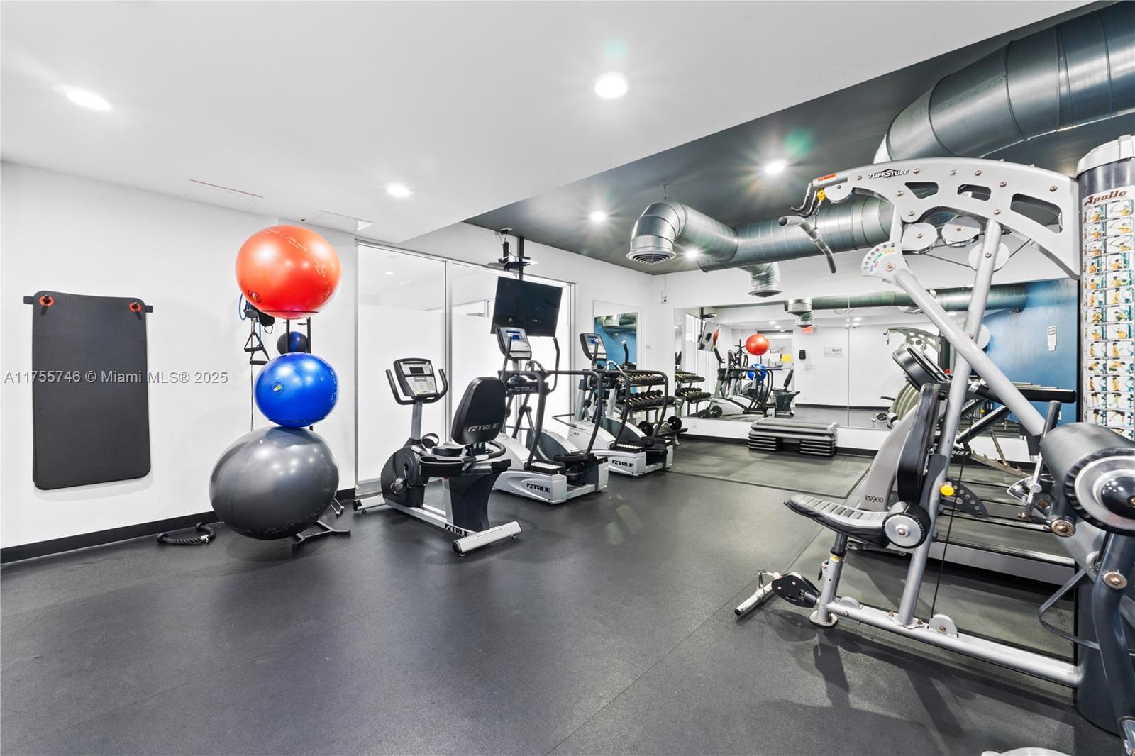 OCEAN VIEW TOWERS CONDO - Residential