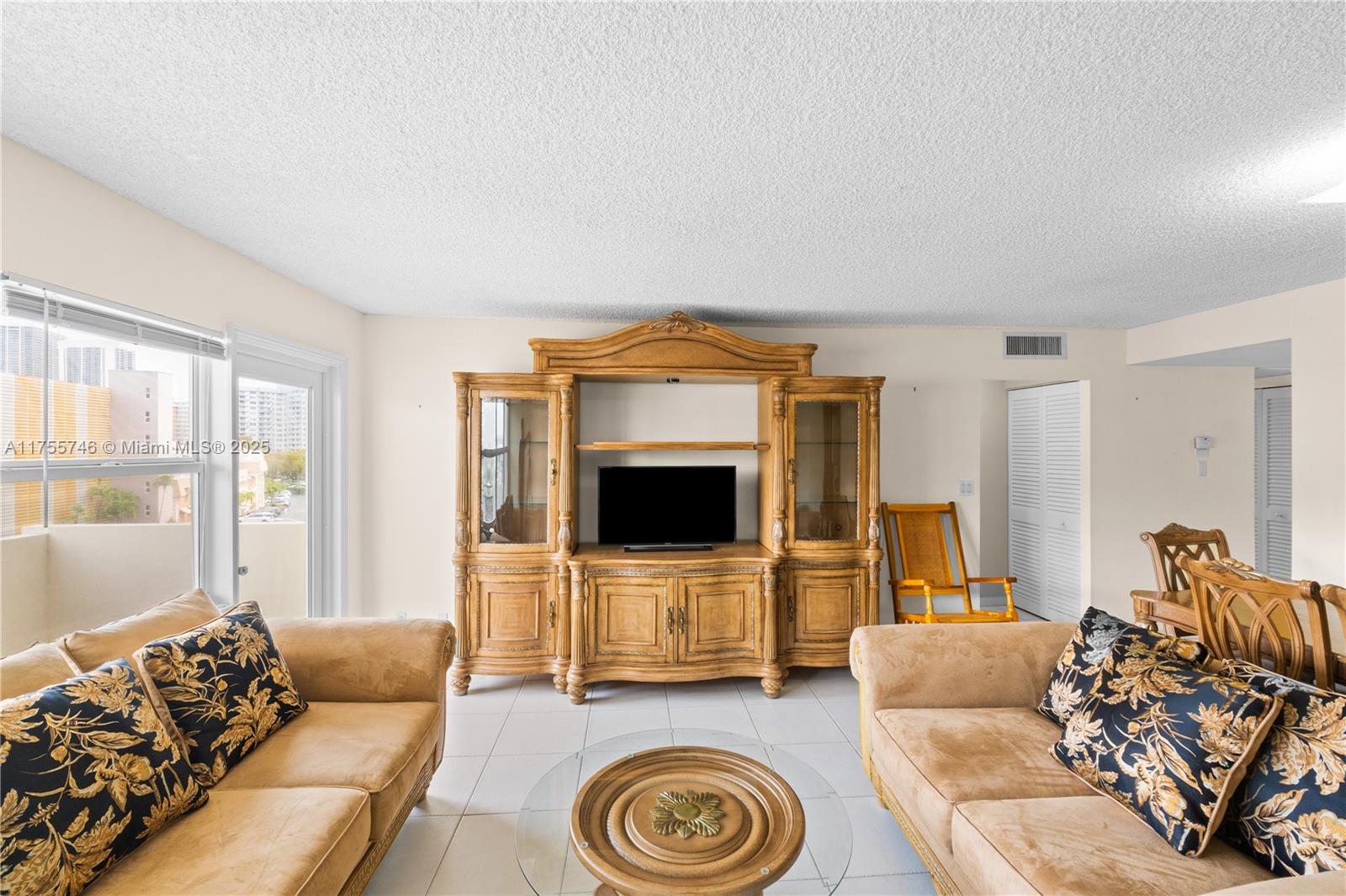 OCEAN VIEW TOWERS CONDO - Residential
