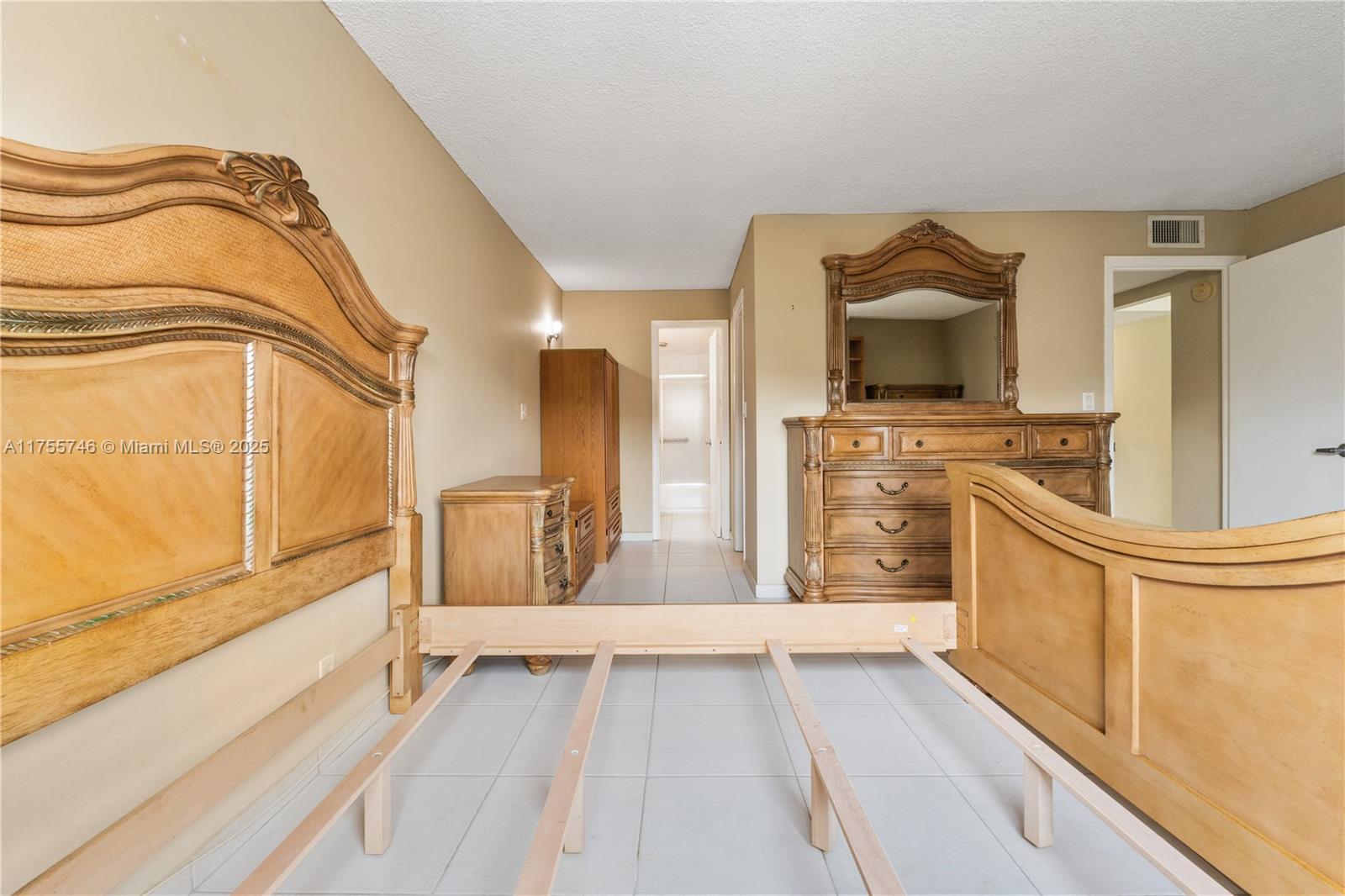 OCEAN VIEW TOWERS CONDO - Residential