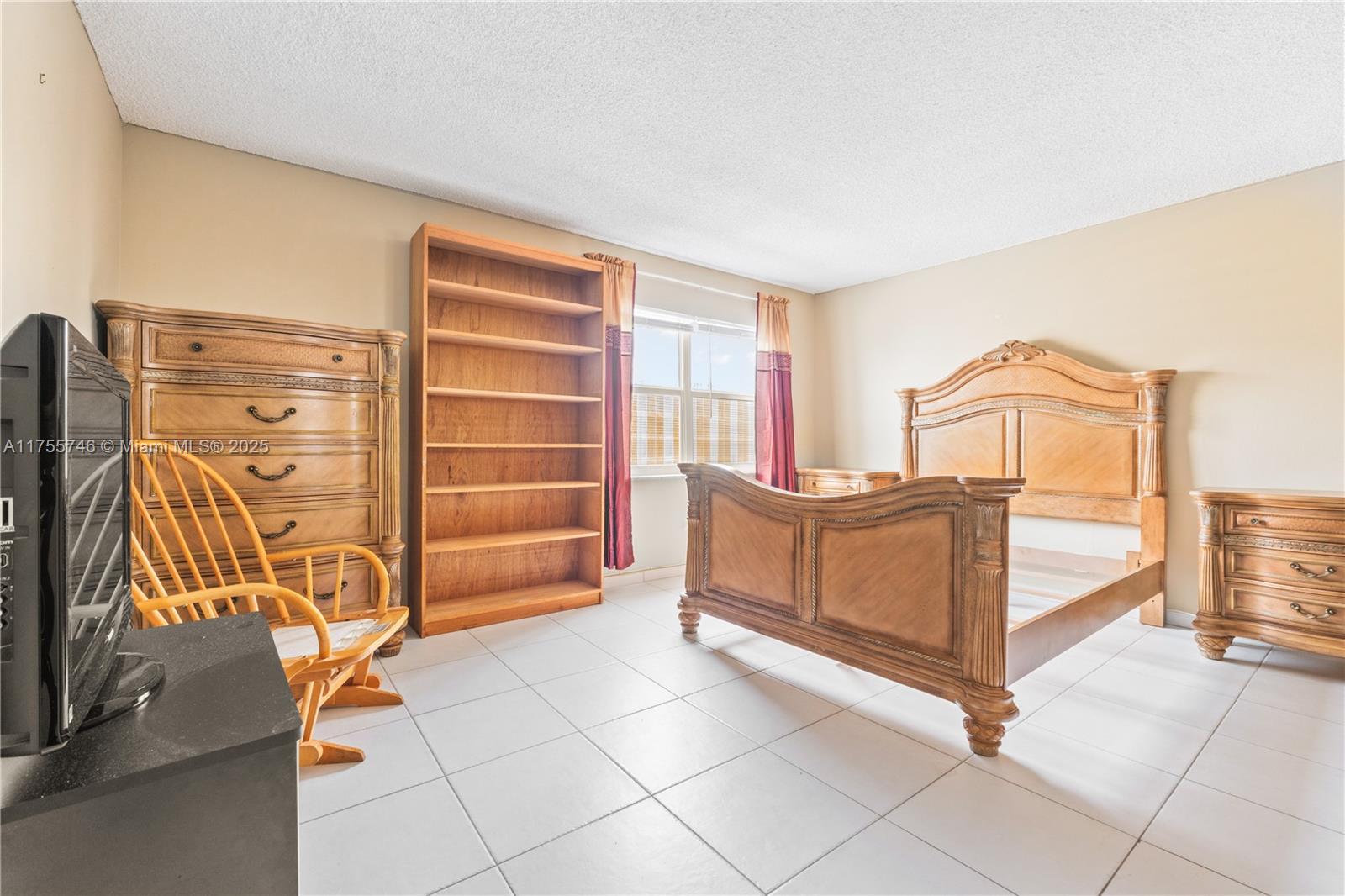 OCEAN VIEW TOWERS CONDO - Residential