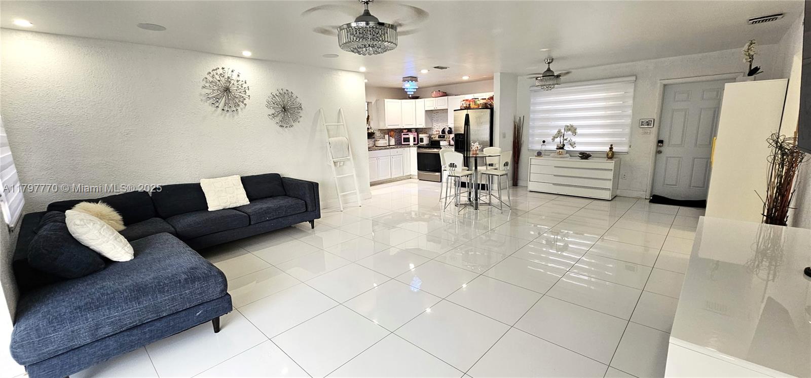 MYRTLE GROVE 2ND ADDN - Residential