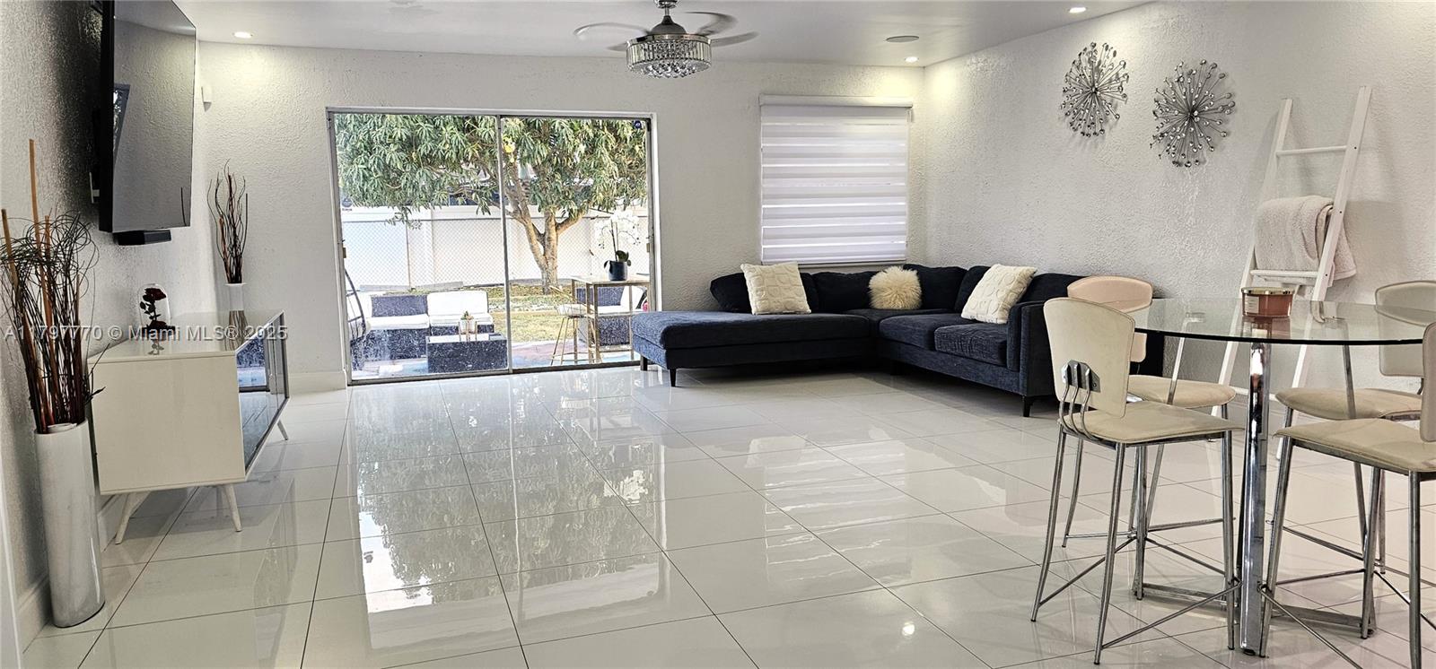MYRTLE GROVE 2ND ADDN - Residential