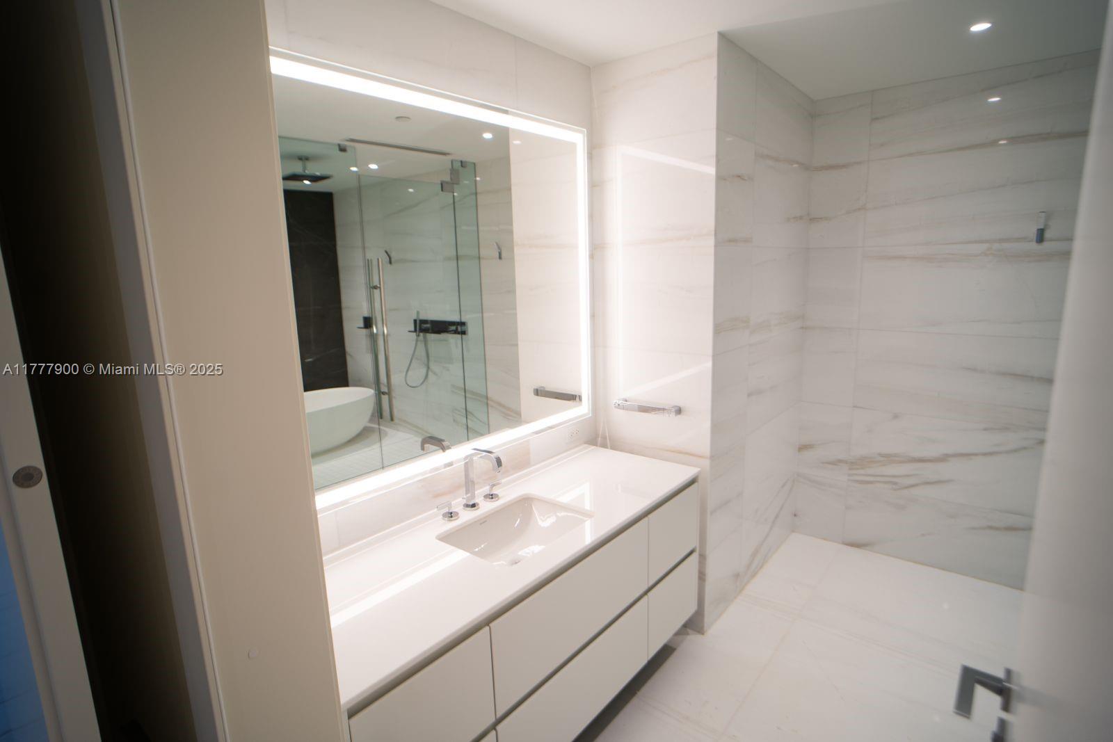 ASTON MARTIN - Residential Lease