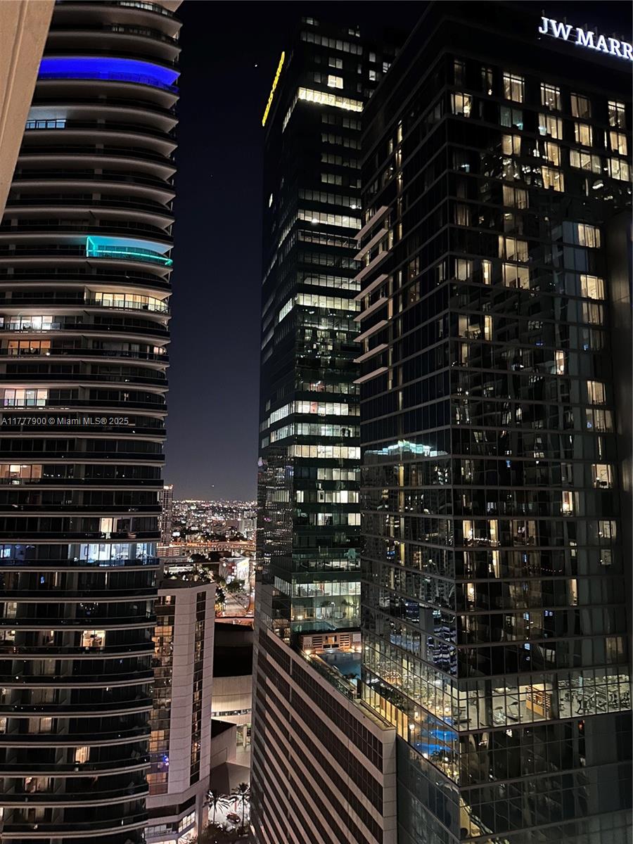 ASTON MARTIN - Residential Lease