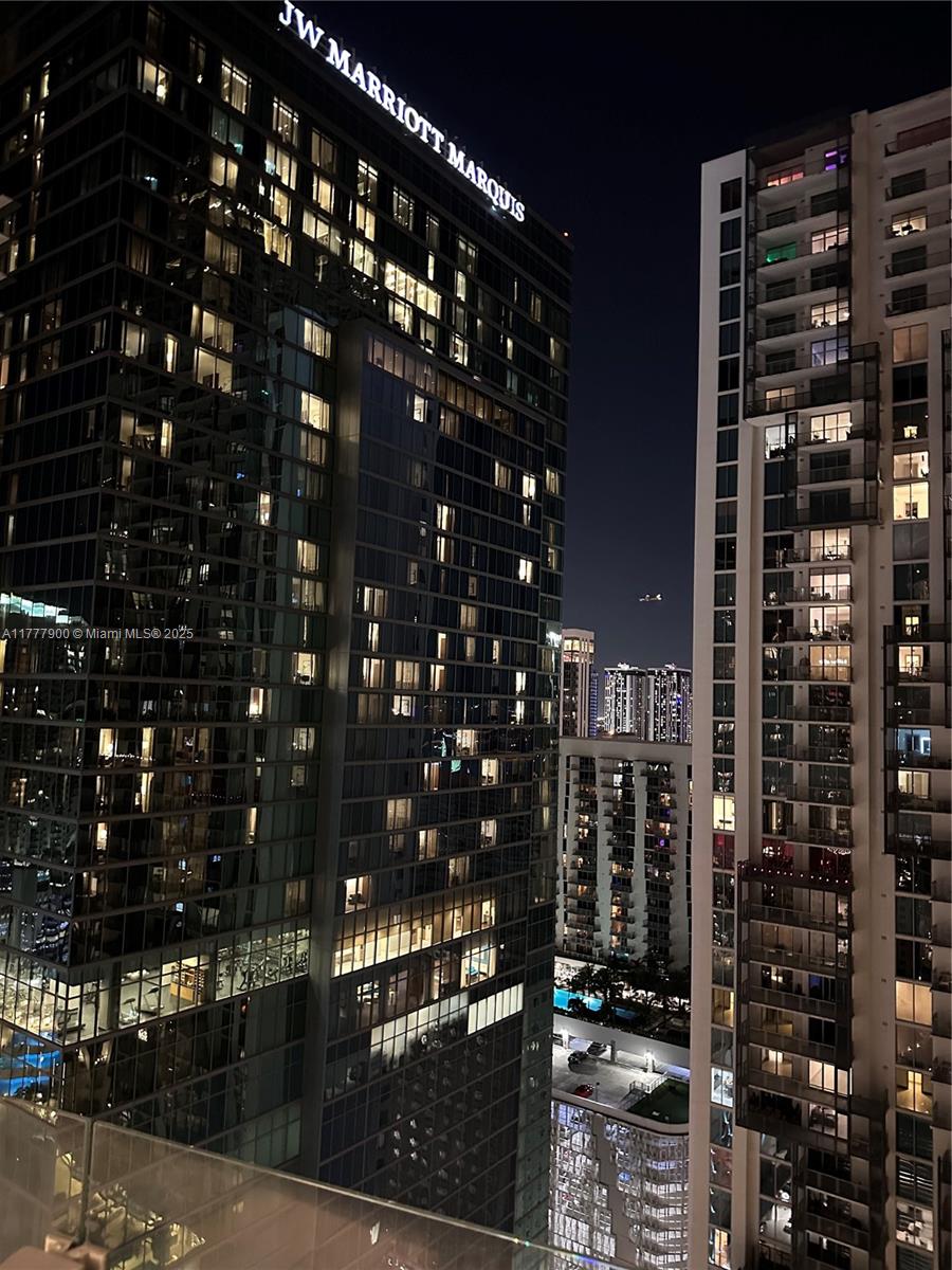 ASTON MARTIN - Residential Lease