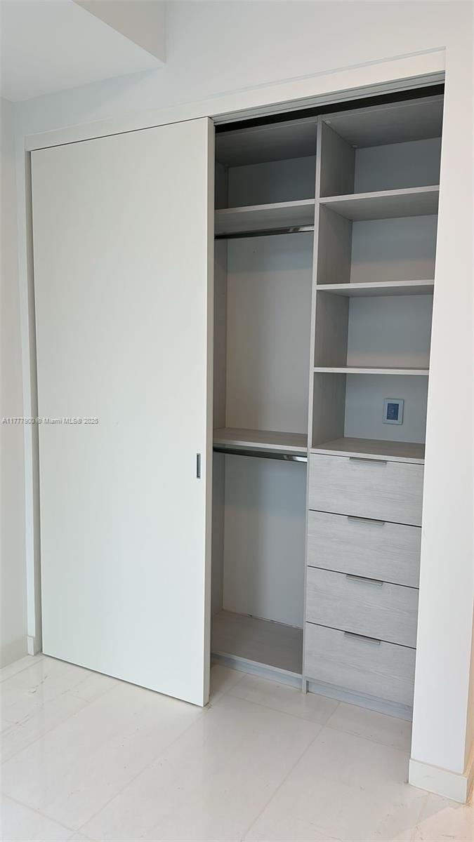 ASTON MARTIN - Residential Lease