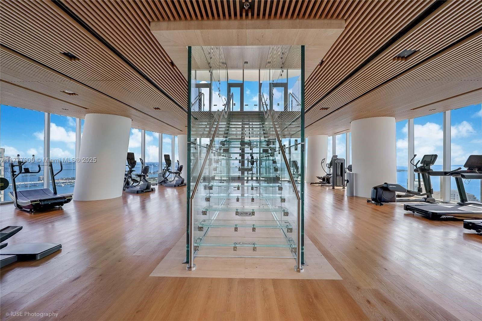 ASTON MARTIN - Residential Lease