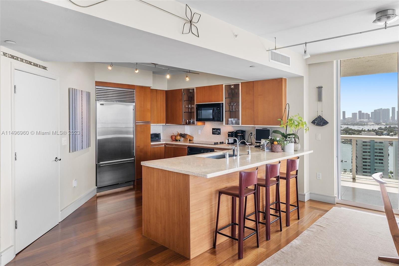 THE GRAND VENETIAN CONDO - Residential