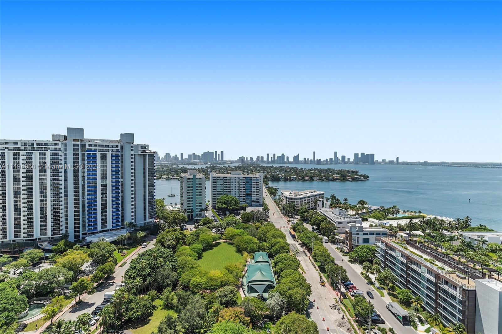 THE GRAND VENETIAN CONDO - Residential