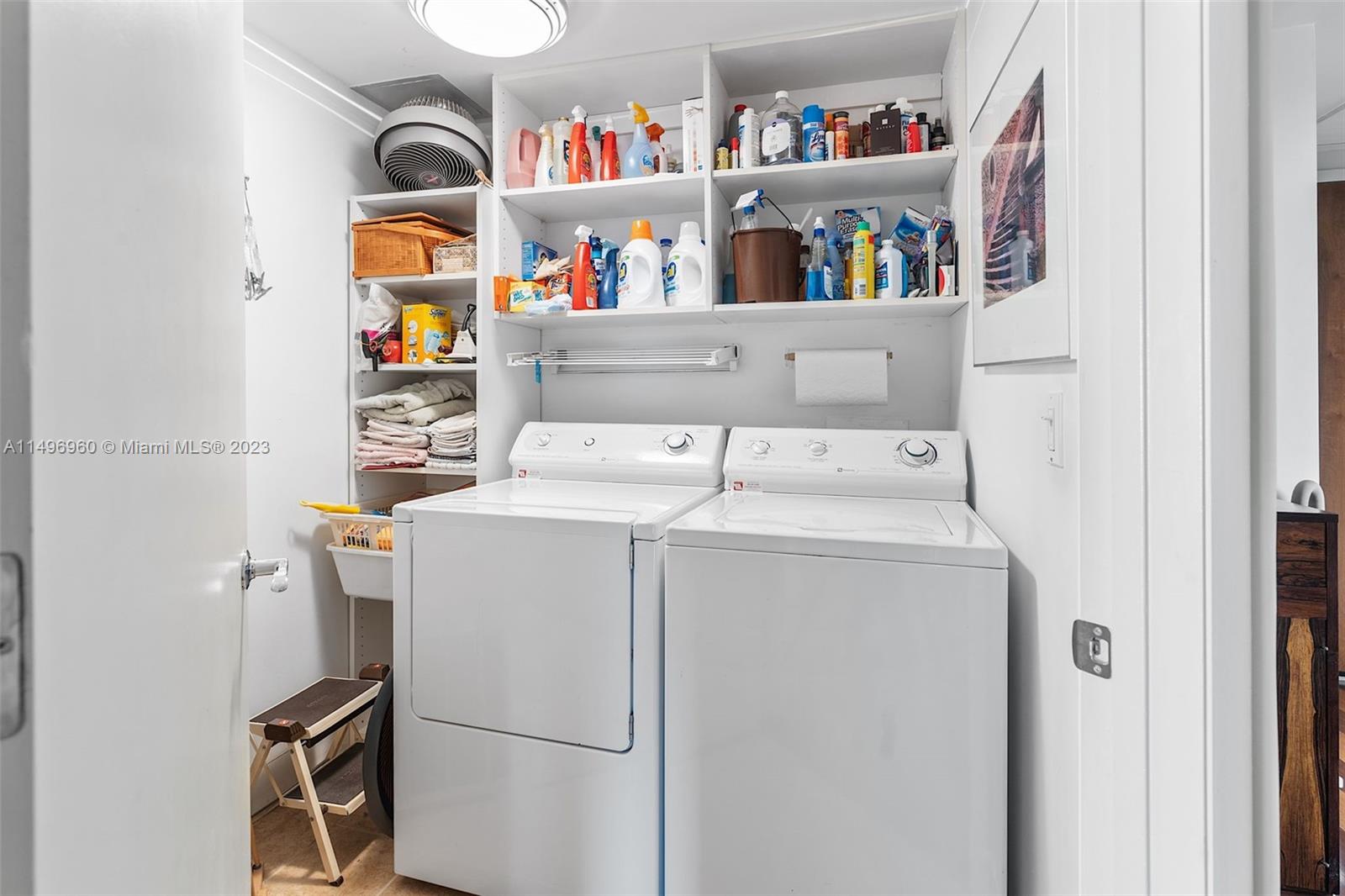 THE GRAND VENETIAN CONDO - Residential