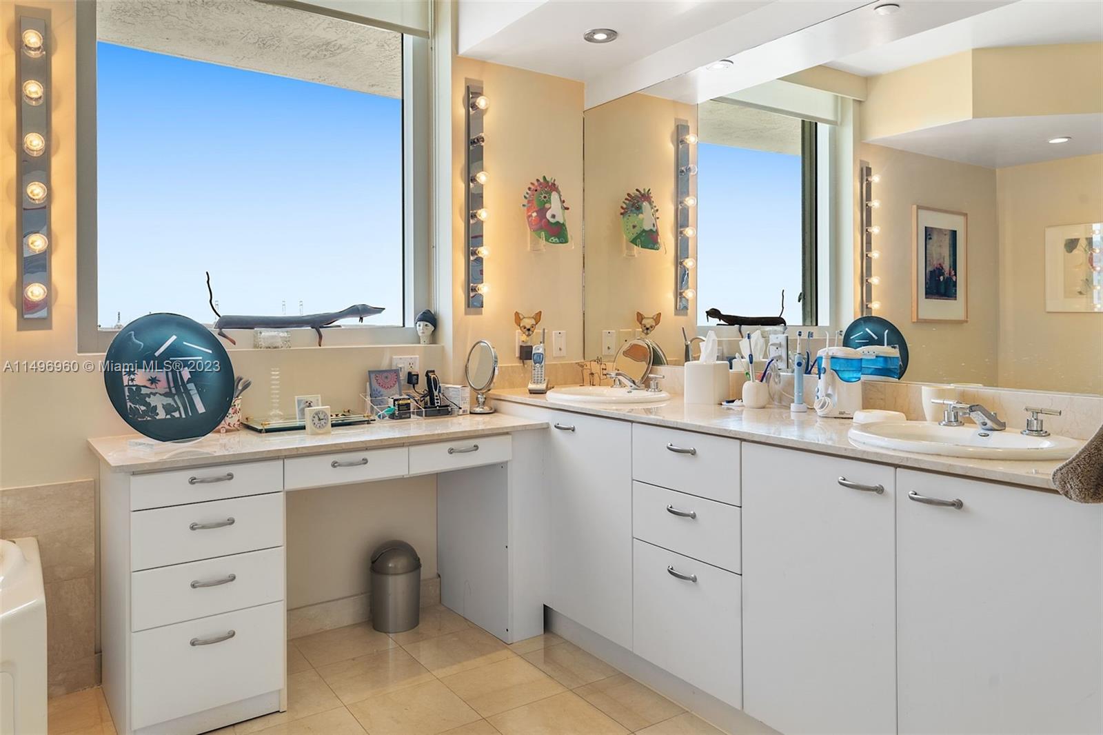 THE GRAND VENETIAN CONDO - Residential