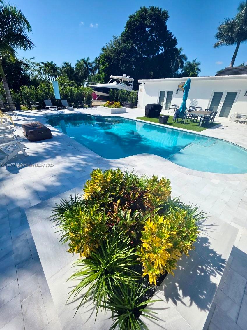 ACRES ESTATES - Residential