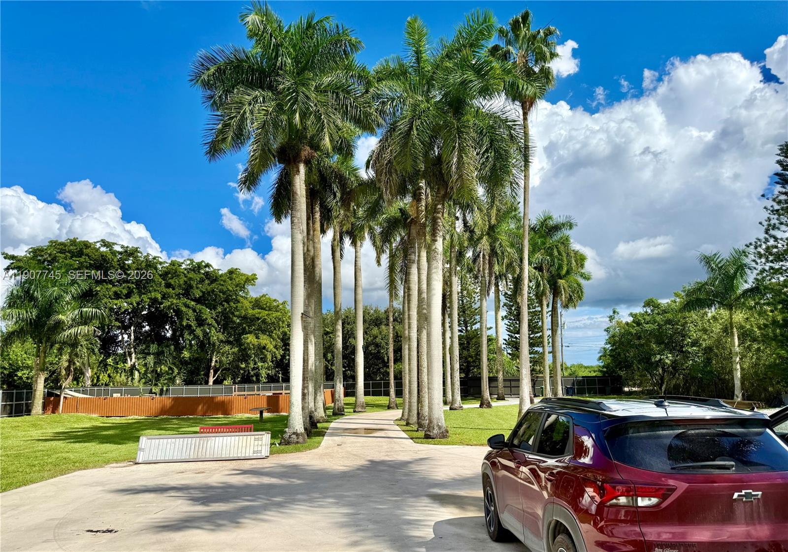 ACRES ESTATES - Residential