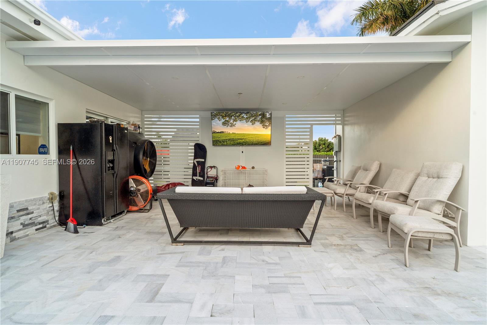 ACRES ESTATES - Residential