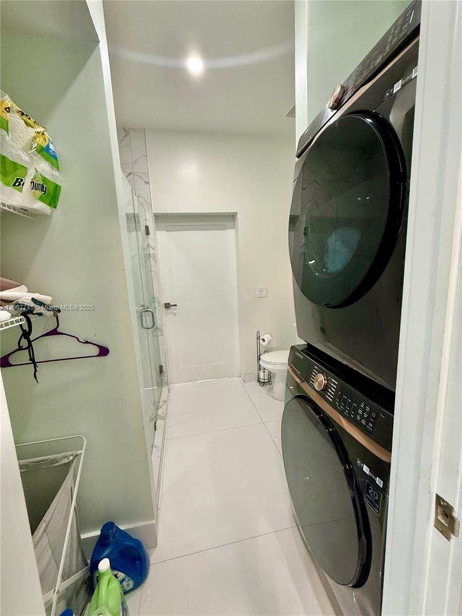 ACRES ESTATES - Residential