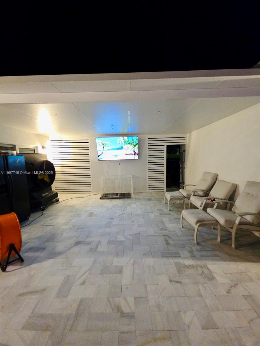 ACRES ESTATES - Residential