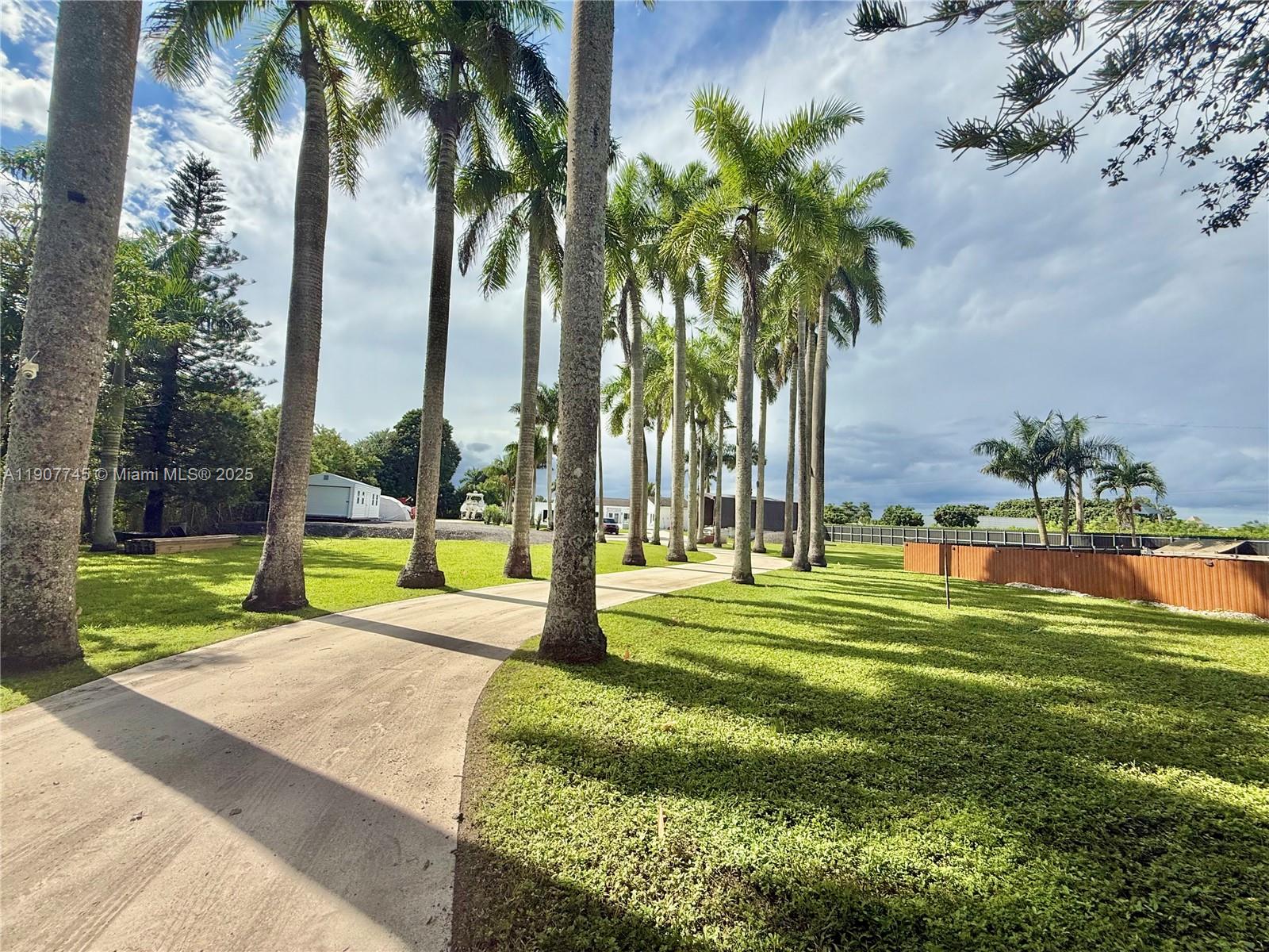 ACRES ESTATES - Residential