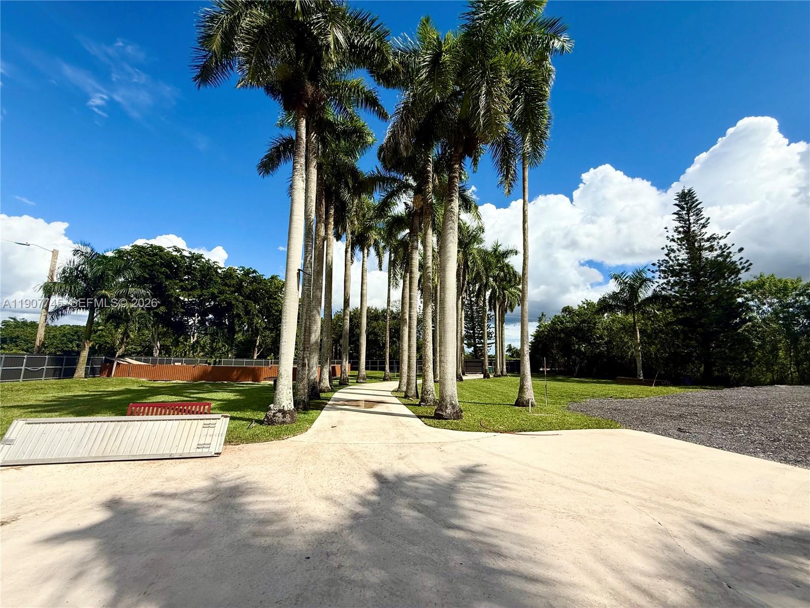 ACRES ESTATES - Residential