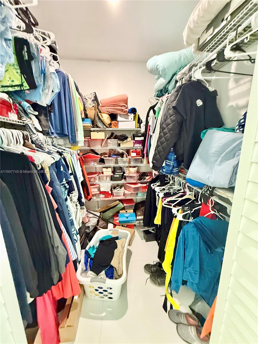 ACRES ESTATES - Residential