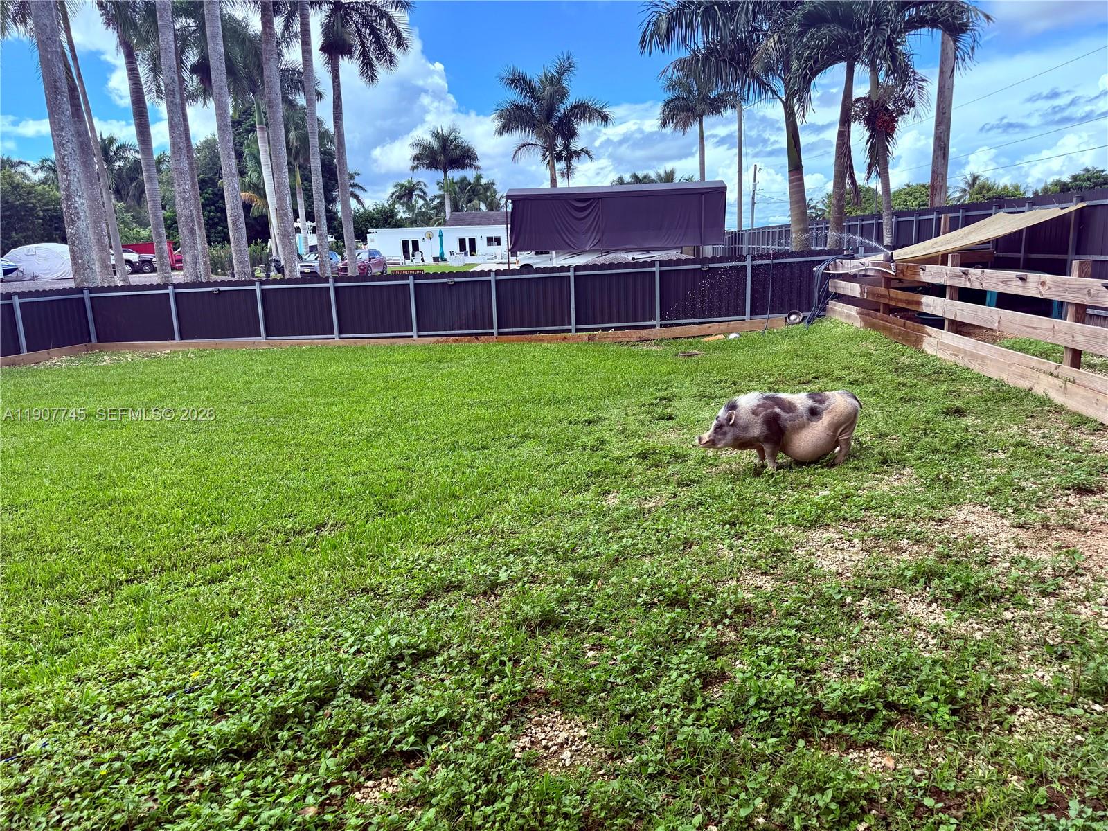 ACRES ESTATES - Residential