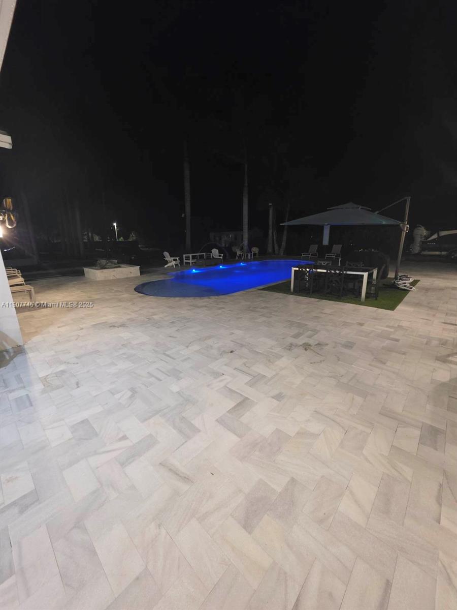 ACRES ESTATES - Residential