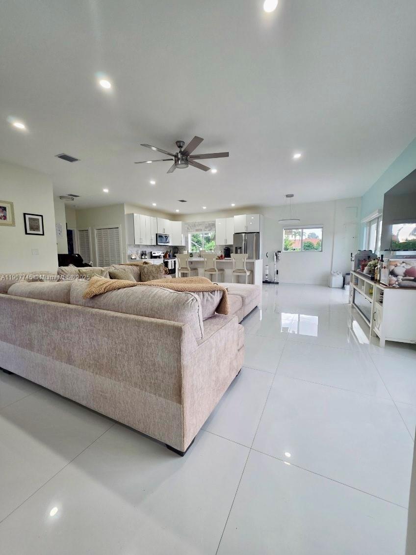 ACRES ESTATES - Residential