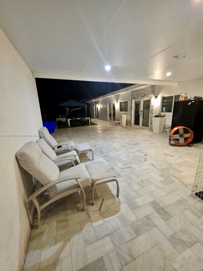 ACRES ESTATES - Residential