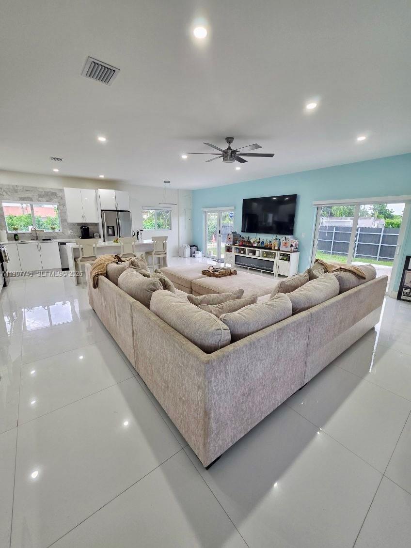 ACRES ESTATES - Residential