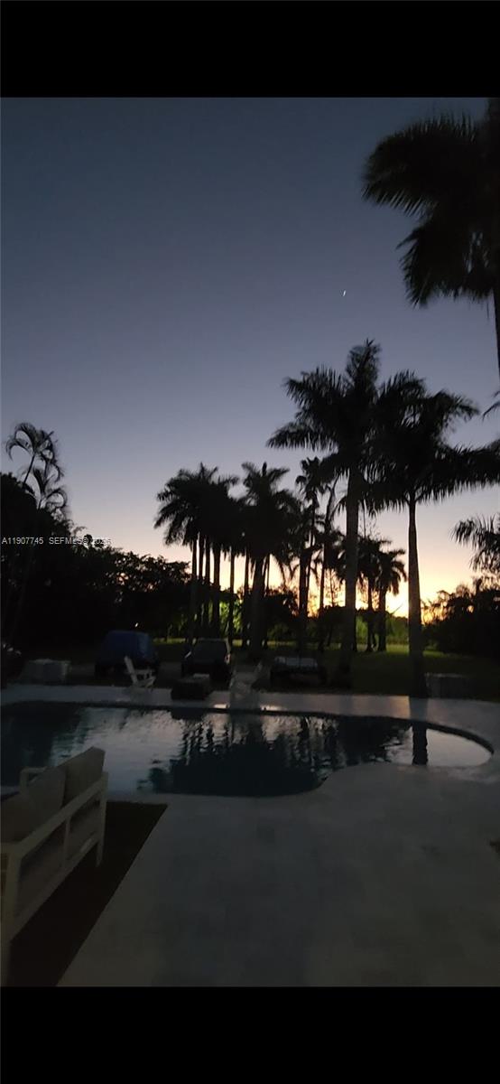 ACRES ESTATES - Residential