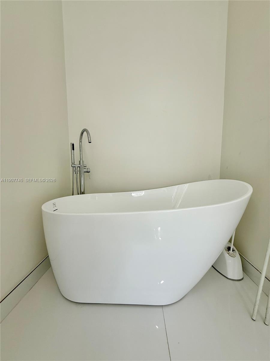 ACRES ESTATES - Residential