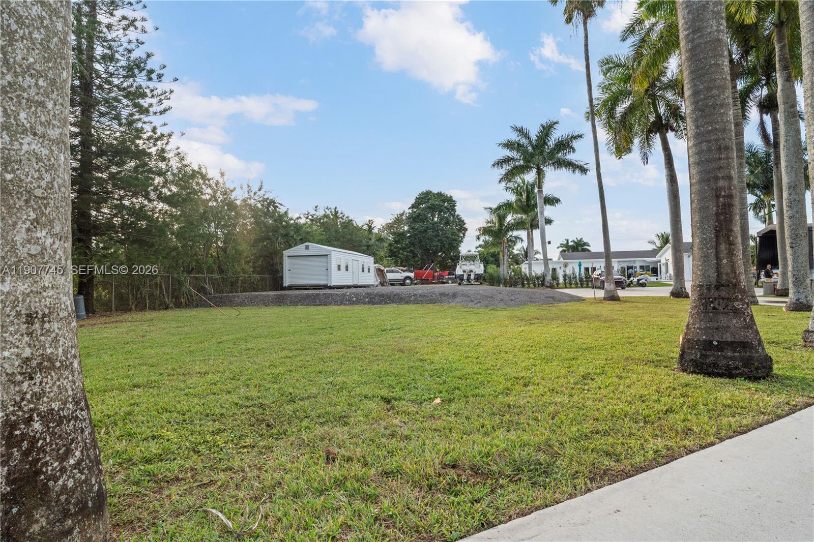 ACRES ESTATES - Residential