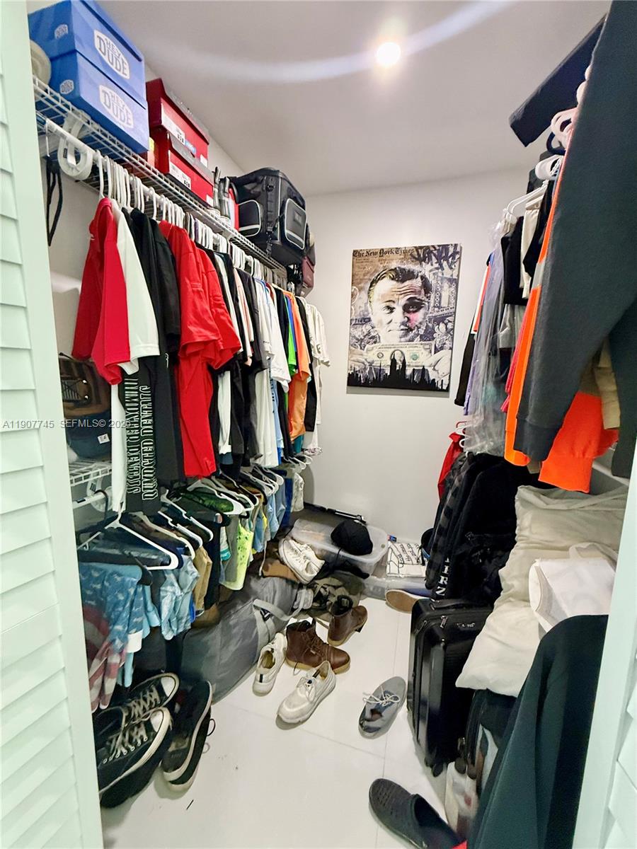 ACRES ESTATES - Residential