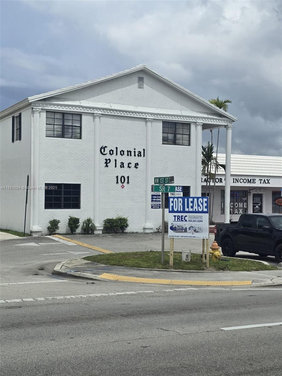FOR LEASE: Professional office measuring 1,100 +/- SQFT and currently set up for medical provider. Space layout includes a large, welcoming reception area with 6 private rooms for exams/office/lab. Space is ready for cosmetic works of your choosing. Plenty of parking! Unit has frontage to State Road 7, which has an annual average daily traffic count of 55,000+ vehicles. Office is easily accessible for clients and employees alike. Contact for more information!