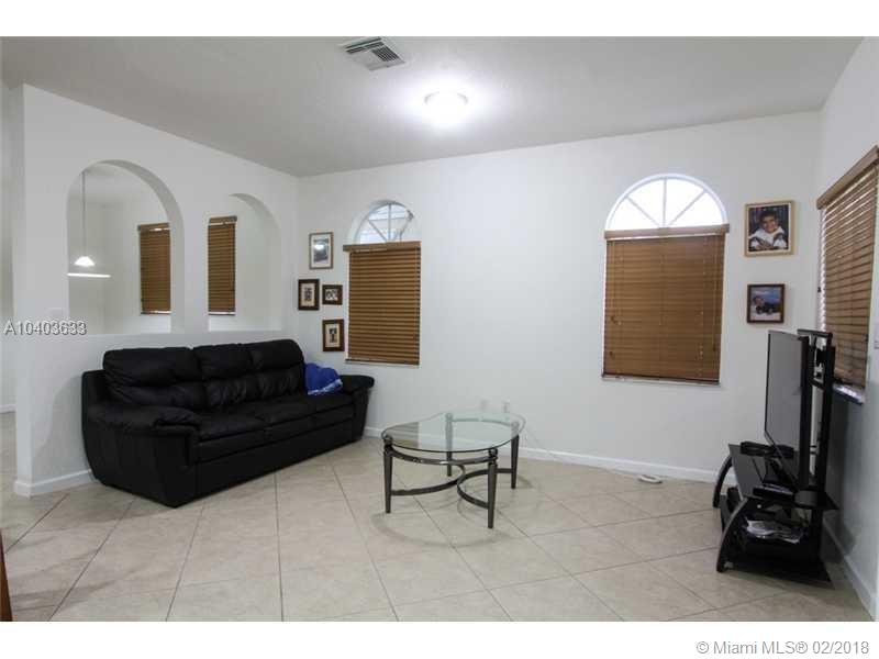 MANDARIN LAKES - Residential Lease