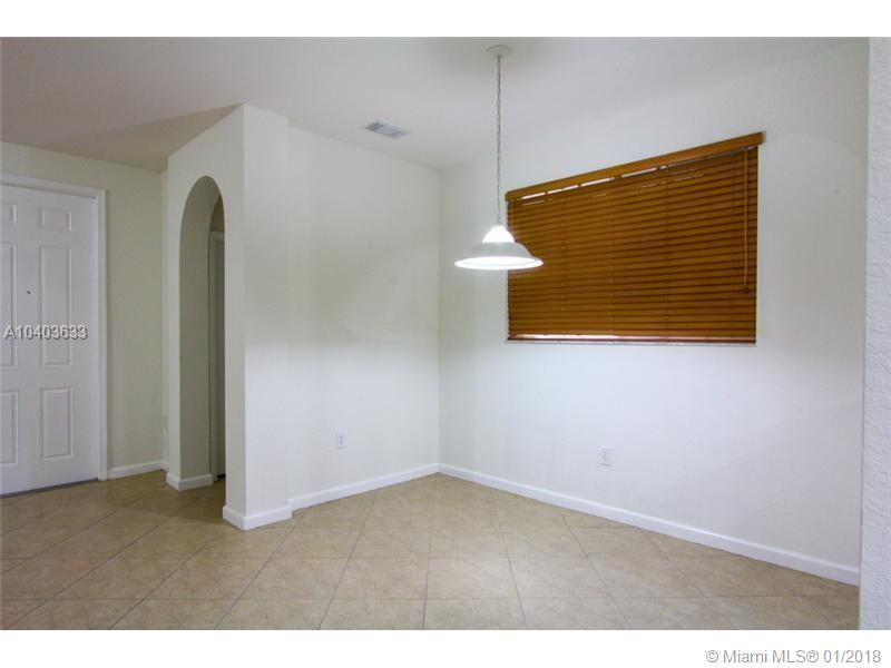 MANDARIN LAKES - Residential Lease