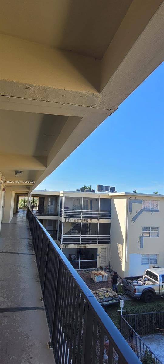 LSOLEI AT HALLANDALE BEAC - Residential