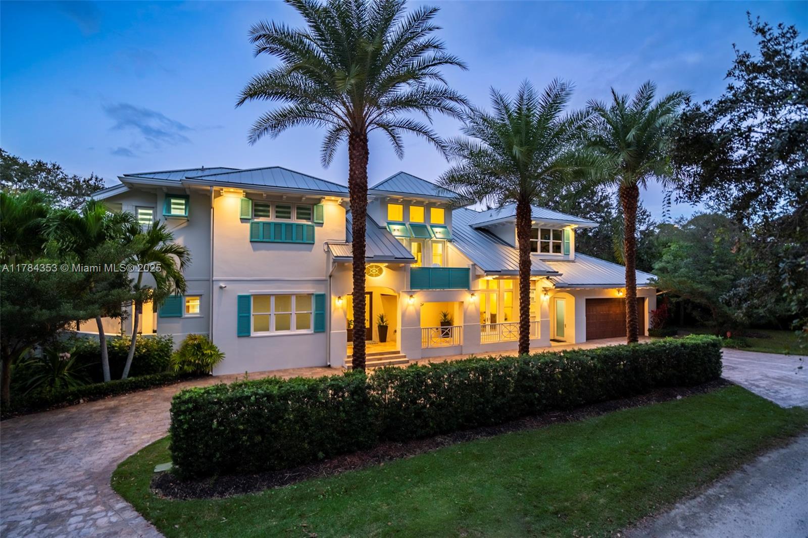 545 Sw Indianola St, Stuart, Martin County, Florida - 5 Bedrooms  
4 Bathrooms - 