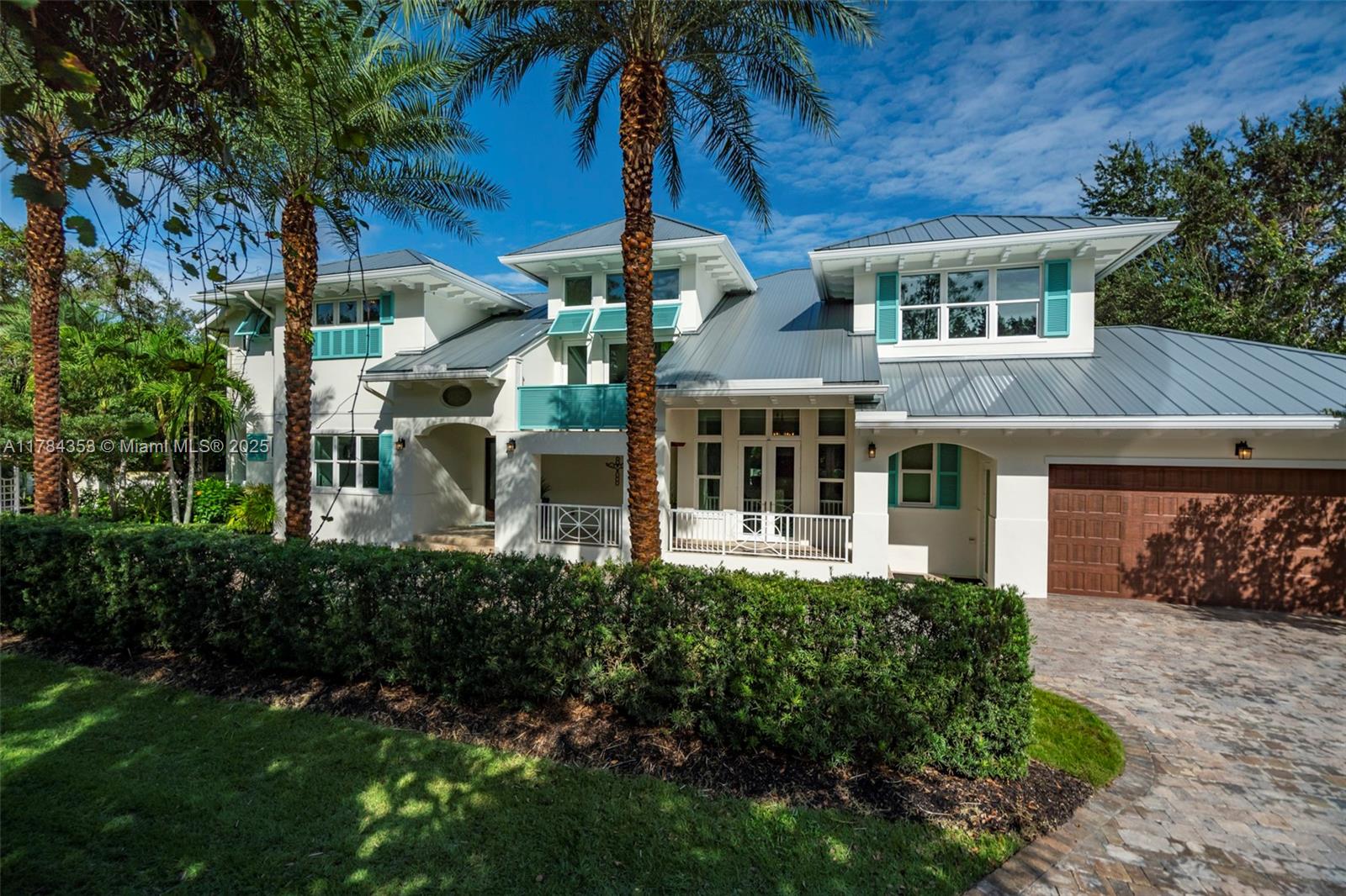 Property for Sale at 545 Sw Indianola St, Stuart, Martin County, Florida - Bedrooms: 5 
Bathrooms: 4  - $2,095,999