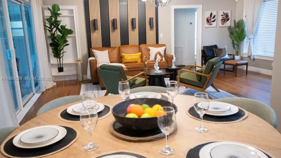 POINSETTA PARK - Residential