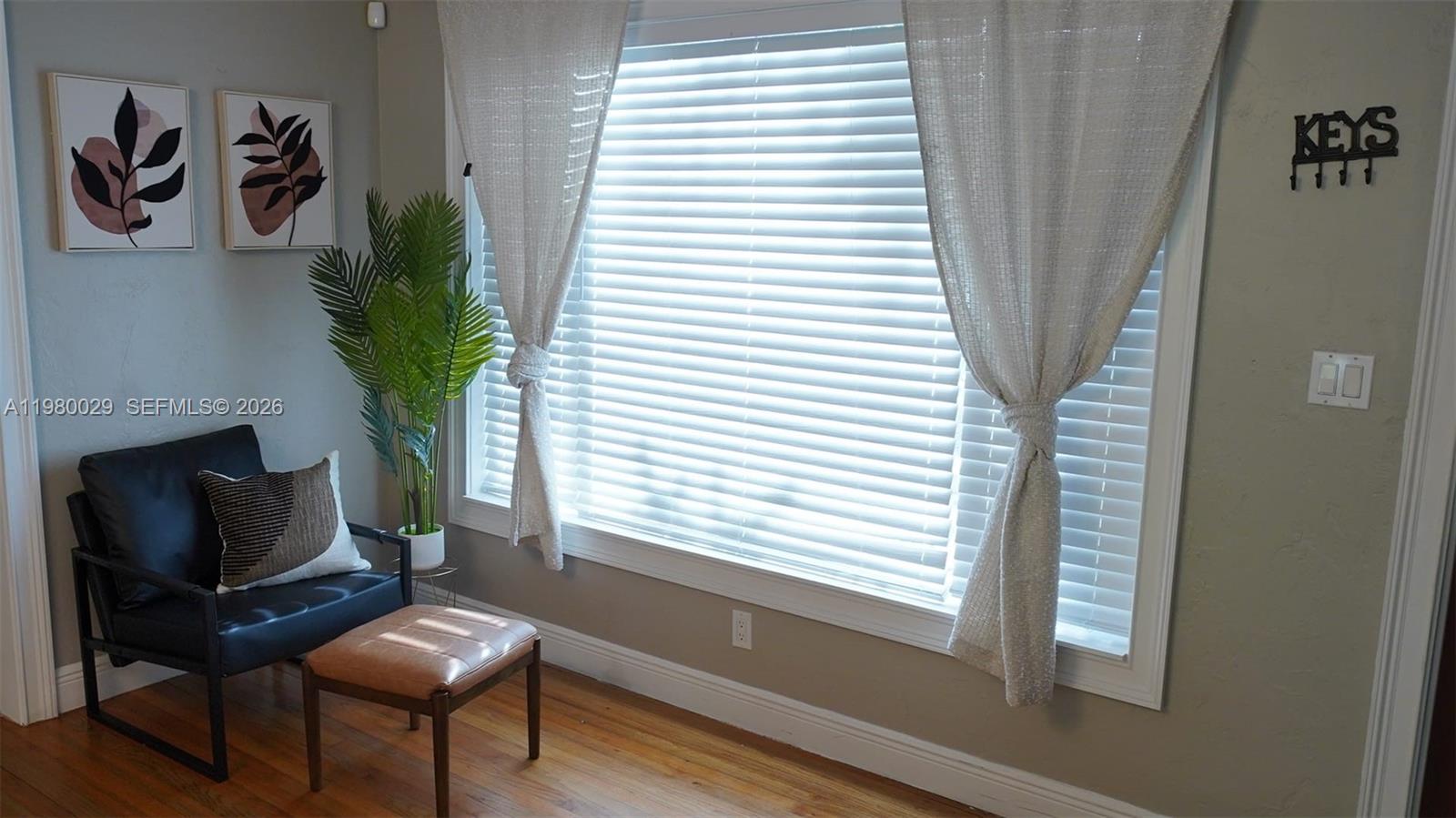 POINSETTA PARK - Residential